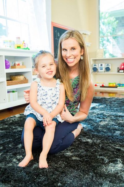 Pediatric speech therapist and preschoolers